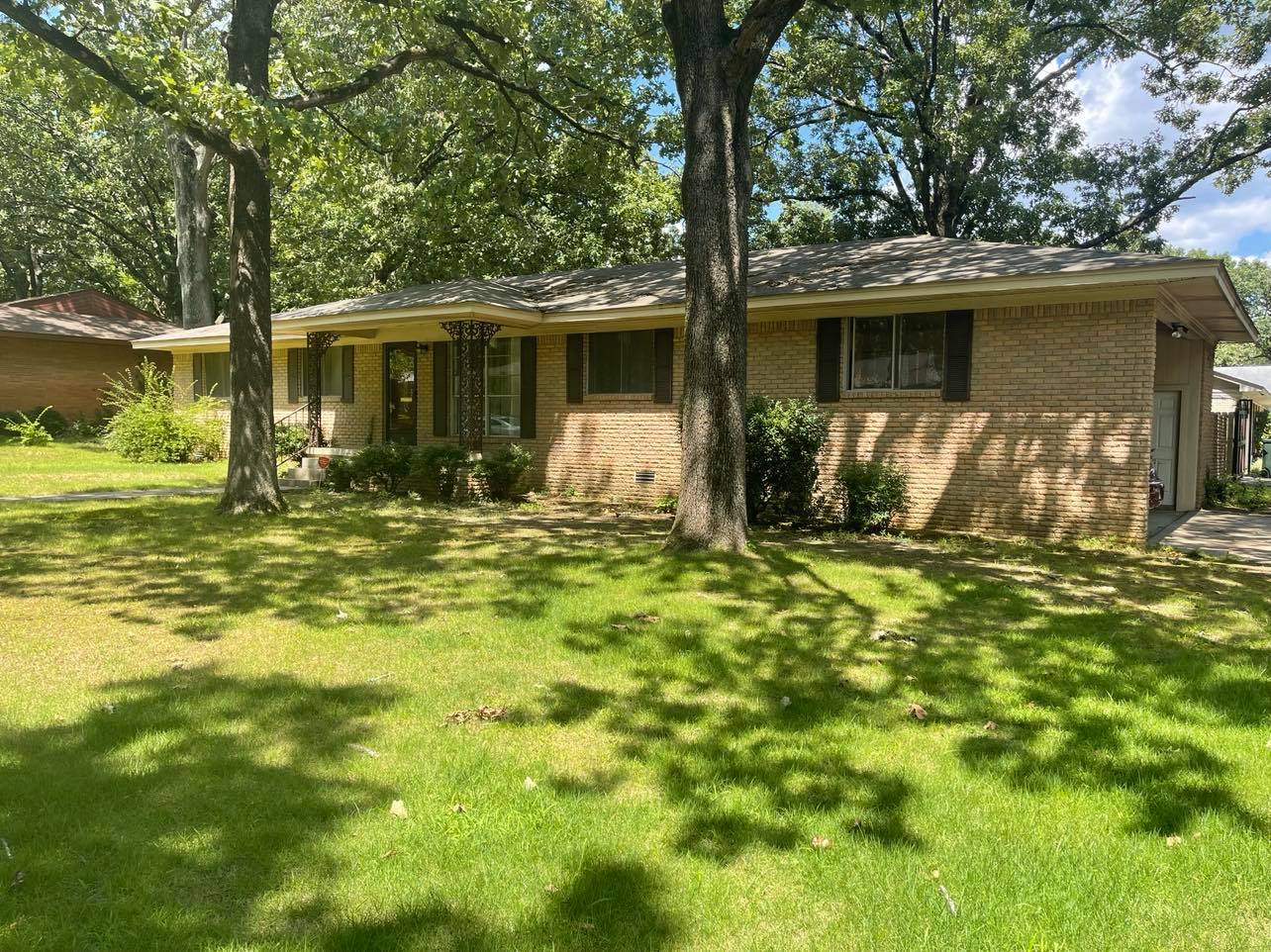 Charming Midtown Home for Sale Spacious, 3BR, 2BA with Office Great