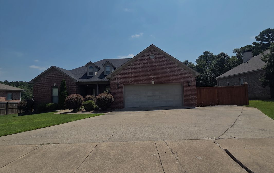Beautiful West Little Rock Home | 4 Bedrooms | 2 Bathrooms
